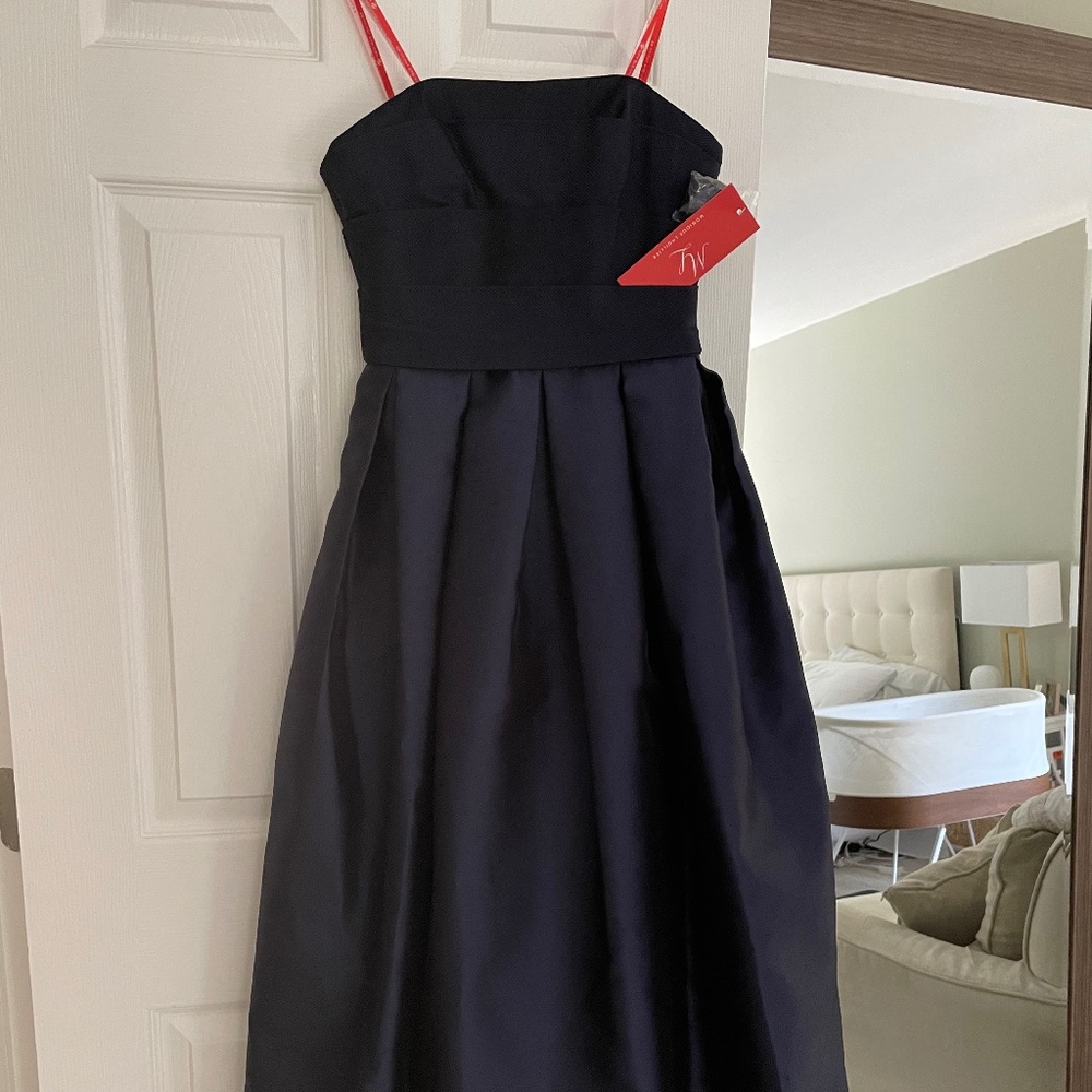 Monique lhuillier bridesmaid ballgown dress style # 443900